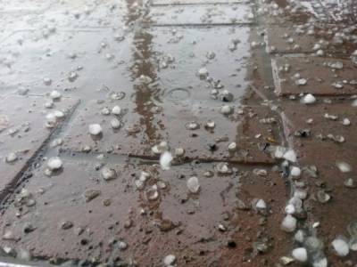 Свердловчан предупредили об ухудшении погоды: сильные дожди, грозы с ветром и град
