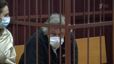 В Пресненском суде Москвы начались предварительные слушания дела актера Михаила Ефремова