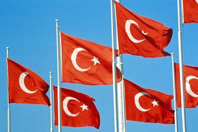 В Турции заговорили о новых ограничениях из-за коронавируса: Волна еще идет