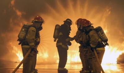 В Техасе взорвалось и загорелось хранилище сжиженного природного газа