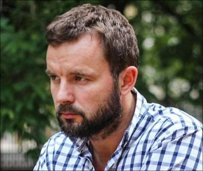 Шкляров считает Тихановского героем. За что задержали известного политтехнолога