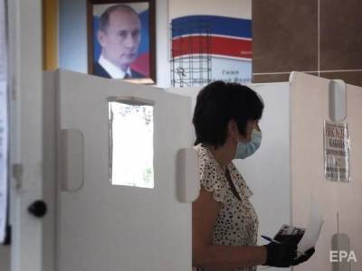 В РФ открыли уголовное дело в отношении женщины, которая трижды проголосовала за поправки в конституцию