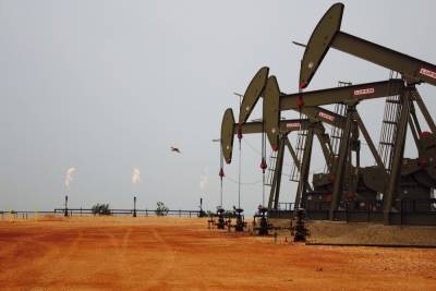 Цены на нефть рухнули из-за мрачных перспектив спроса
