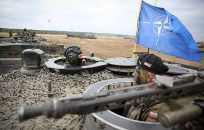 НАТО посоветовали не раздражать Россию
