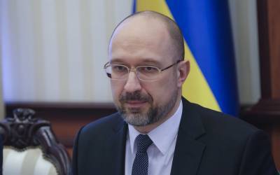 Ограничения зарплат чиновников, связанные с карантином в Украине, не отменят - Шмыгаль