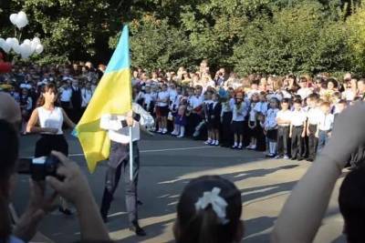 В киевских школах исполнение гимна сделали обязательным