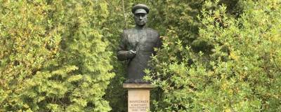 Неизвестные вандалы украли и обезглавили скульптуру Рокосовского в Польше