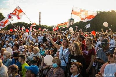 На митинге оппонентов Лукашенко насчитали более 60 тыс. человек
