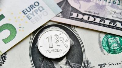Сбербанк ухудшил прогноз по курсу рубля на 2020 год