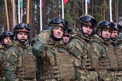 Закон о ежегодной военной помощи Украине внести в сенат США