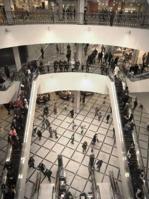 В Минпромторге призвали кредиторов не "рейдерить" торговые центры