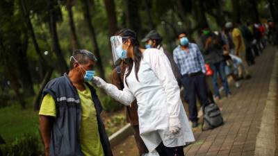 В Мексике число выявленных случаев коронавируса превысило 416 тысяч