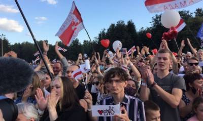 В Беларуси на митинг опозции в Минске пришли 25 тыс. человек