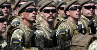 Сенаторы США предложили ежегодно выделять Украине по 300 млн. долларов военной помощи