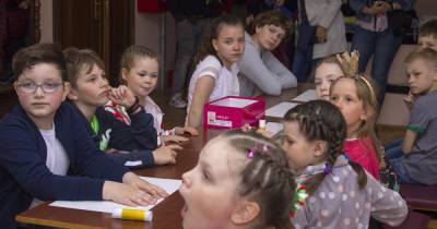 В Калининградской области собирают деньги на школу для родителей глухих детей