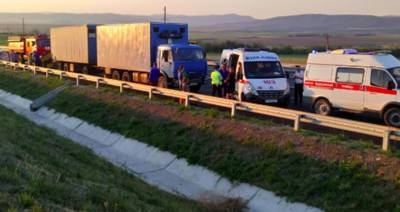 Девять человек погибли в ДТП с участием микроавтобуса в Крыму