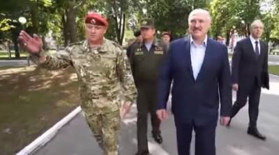 Лукашенко загнали в ловушку, предстает сделать выбор: "или отправиться на нары или..."