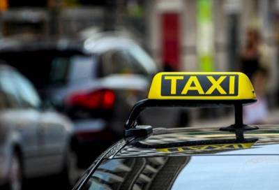 Таксист лишил жителя Мурино золота, крестика и часов «Rado»