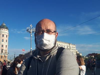 Журналист Илья Азар запустил проект в поддержку одиночных пикетов