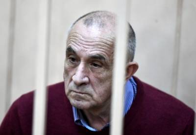 Обвинение просит 13 лет строгого режима и штраф в 280 млн руб. для экс-главы Удмуртии Соловьева