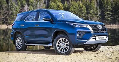 Объявлены российские цены на обновленные Toyota Hilux и Fortuner