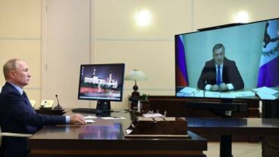 Путин поручил оптимизировать получение гражданства РФ
