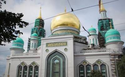 Праздничная молитва по случаю Курбан-байрама прошла в московской соборной мечети без прихожан