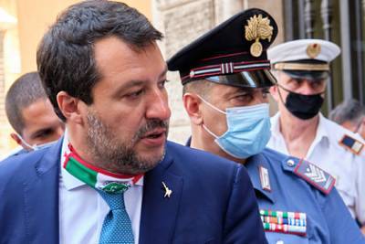 Бывшего вице-премьера Италии будут судить за отказ пускать в страну мигрантов