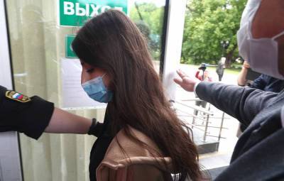 Прокурор просит запретить двум сестрам Хачатурян участвовать в массовых мероприятиях