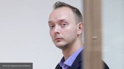 Кремль намерен проследить за допуском защиты Сафронова к обвинительным документам