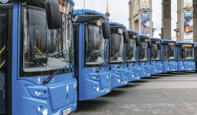 Мэрия Москвы передумала полностью избавляться от неэкологичных автобусов в пользу электробусов