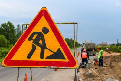 Глава Смоленщины проинспектировал ремонт дороги в Рославльском районе