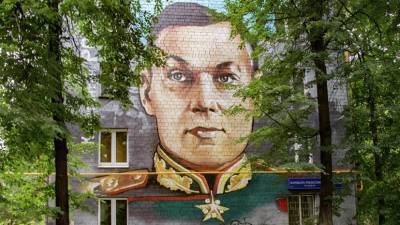Россия потребовала найти вандалов, осквернивших памятник Рокоссовскому в Польше