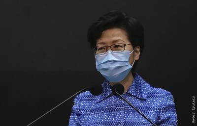 Выборы в парламент Гонконга отложили на год из-за коронавируса