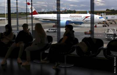 Австрия сняла запрет на рейсы из России и усложнила правила въезда