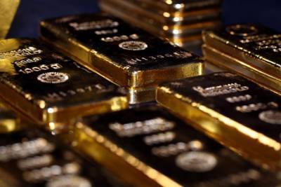 Немцы рекордно запасаются золотом: Запад скупает, Восток — теряет интерес