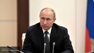Путин запретил сотрудникам ФСБ разглашать профессиональную тайну