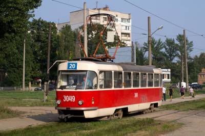 В Харькове пассажир трамвая нарвался на скандал, потребовав обратно свои деньги: "Не довезли"