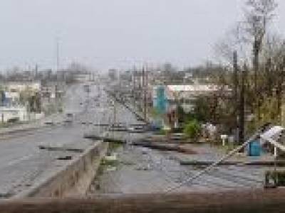 Тропический шторм обесточил 500 тысяч домов в Пуэрто-Рико