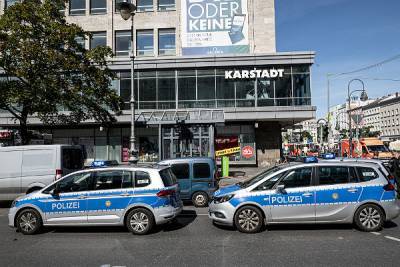 На ТЦ в Берлине напали налетчики, пострадало множество людей