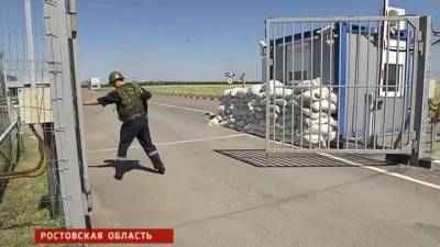 Контрабандист пошел на таран машины ФСБ на границе с Украиной
