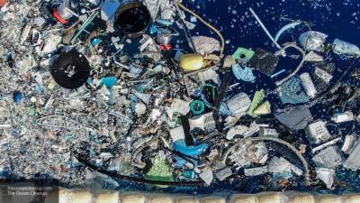Коронавирус усугубил экологическую катастрофу в Турции: в море плавает пластик и маски