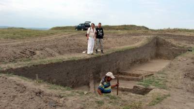 Под Одессой археологи откопали божество: фото невероятной находки