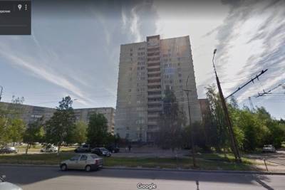 В Петрозаводске из окна 16-этажного дома выпал мужчина