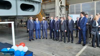 Губернаторы Петербурга и Красноярского края приняли участие в закладке нового судна