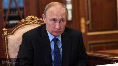 Владимир Путин подписал указ о введении электронных виз для посещения России