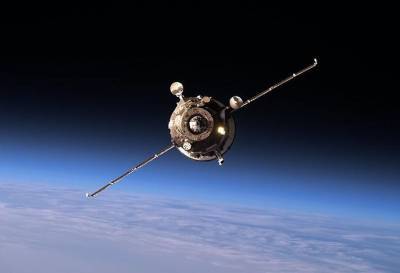 Financial Times: Российский спутник выстрелил ракетой по атмосфере Земли