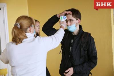 Студентов вузов обяжут носить маски