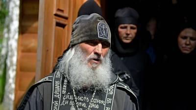 Лишенный сана схиигумен Сергий отказался покидать монастырь