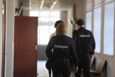 В Казани полицейские подбросили в офис «Открытых демократов» листовки и фаллоимитатор